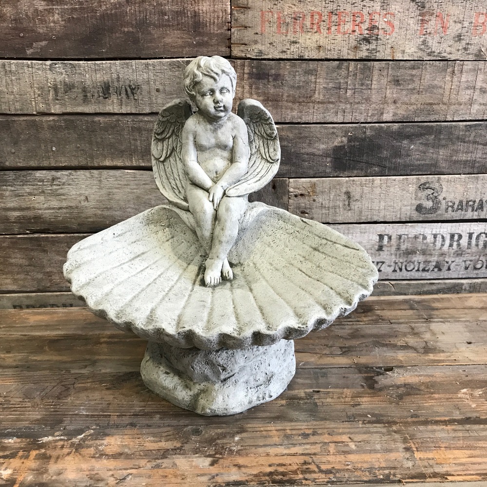 Stoneware Cherubs, Figurines and Busts > CH36 Cherub on Shell